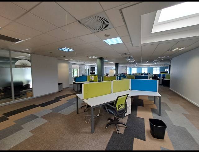 4,930M² OFFICE TO LET IN ILLOVO